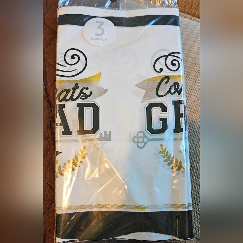 Congrats Grad Tablecovers, 3 Pack-White, Gold, Black
